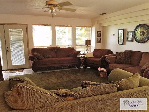 3rd image of 24020 Russell Ln