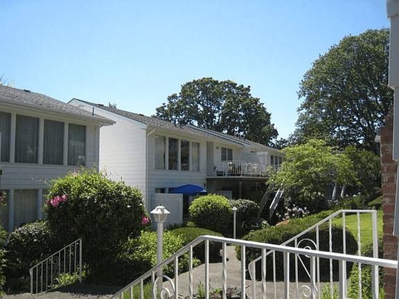 2nd image of 261 Missouri Ave S #285