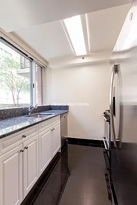 Rented by Mirador Real Estate | media 13