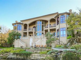 142 Southshore Dr, Lake Winnebago, MO 64034