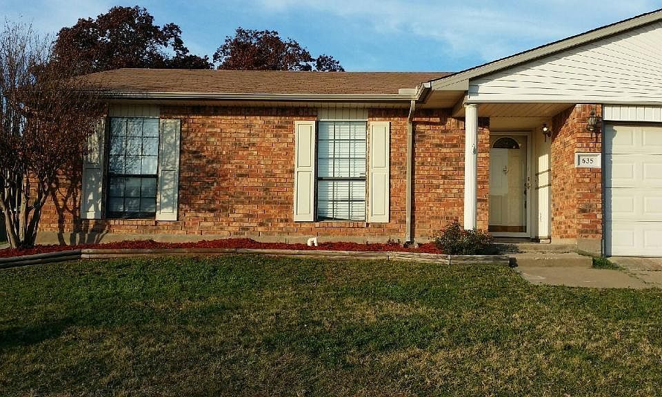 1st image of 635 Roaming Road Dr