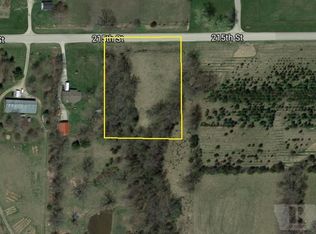 26600 215th St, Bloomfield, IA 52537
