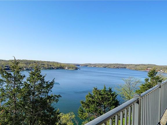 3rd image of 204 Tall Oaks Dr