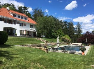 11 Courtmel Rd, Mount Kisco, NY 10549