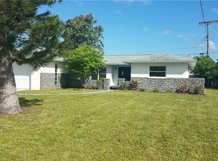 381 Pine Tree Rd, Venice, FL 34293
