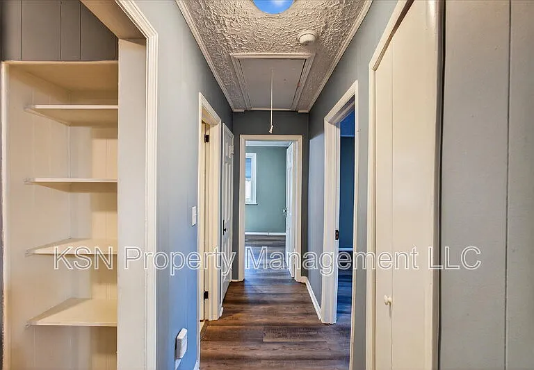 1919 Greenwood St — Photo 13