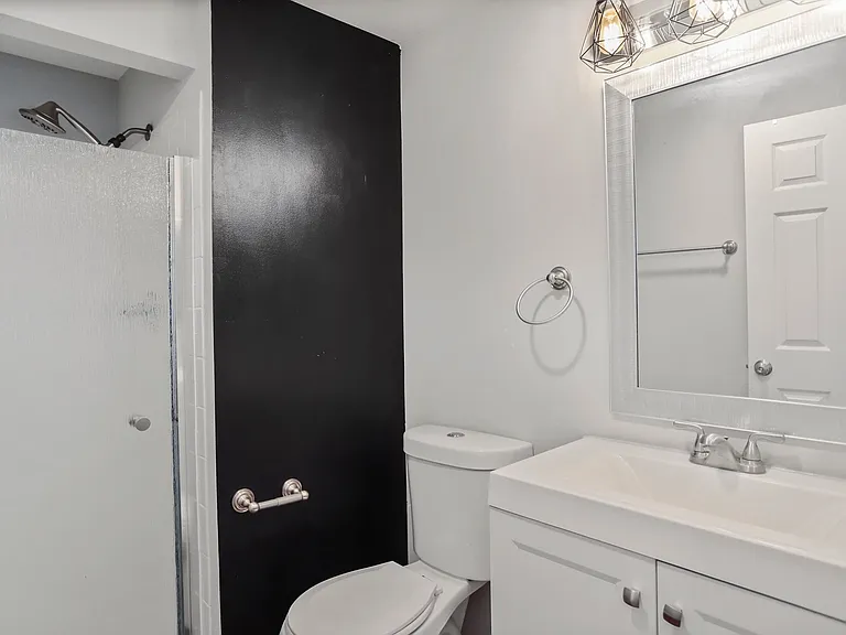 1523 Kensington Dr — Photo 7