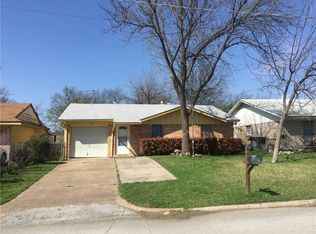 2025 Varsity Dr, Grand Prairie, TX 75051