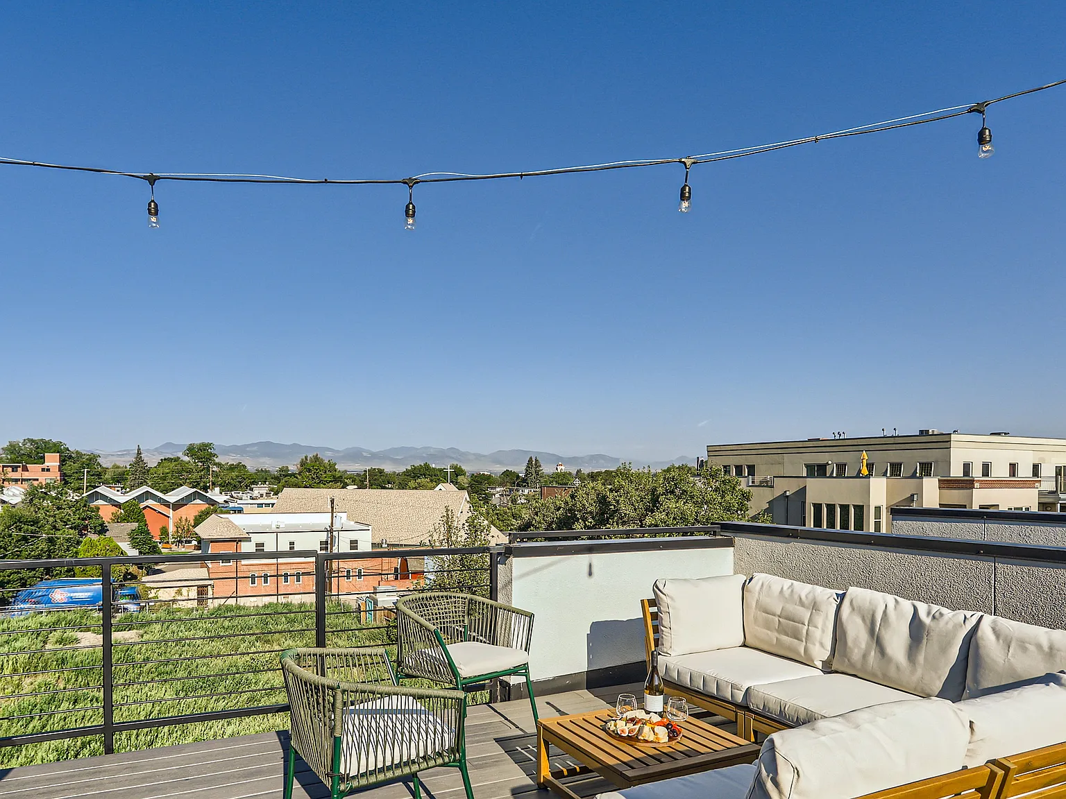 1 bed, 1027 sqft, $2,950 — Photo 3