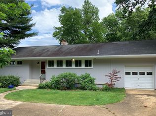 6909 Fort Hunt Rd, Alexandria, VA 22307