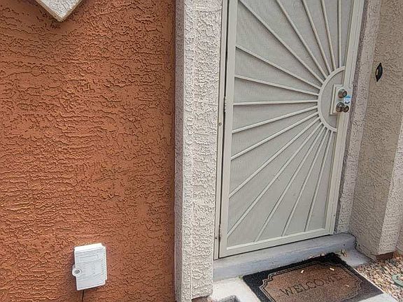 3rd image of 601 Menaul Blvd NW #4501
