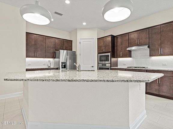 4th image of 2657 OSTIA Circle