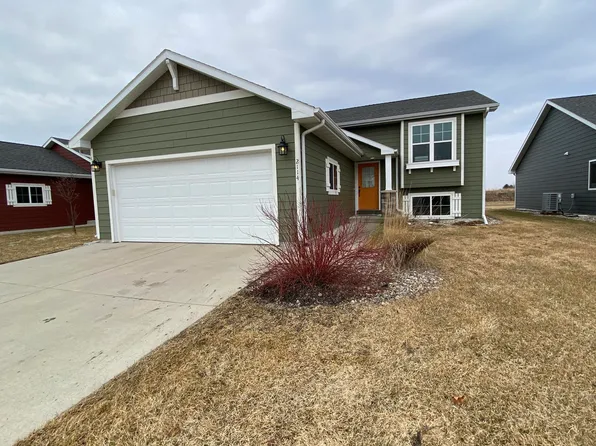 2114 Rio Grand Ave, Brookings, SD 57006