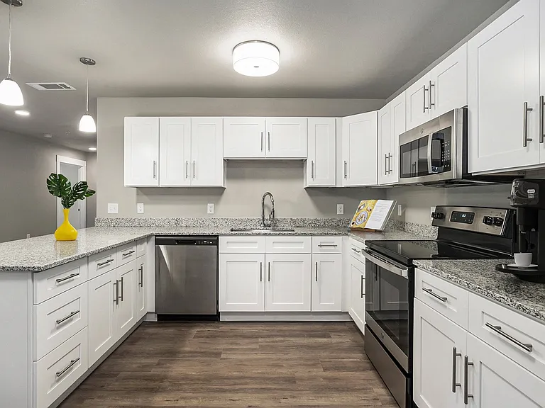 Stillwater Crossing Apartments — Photo 53