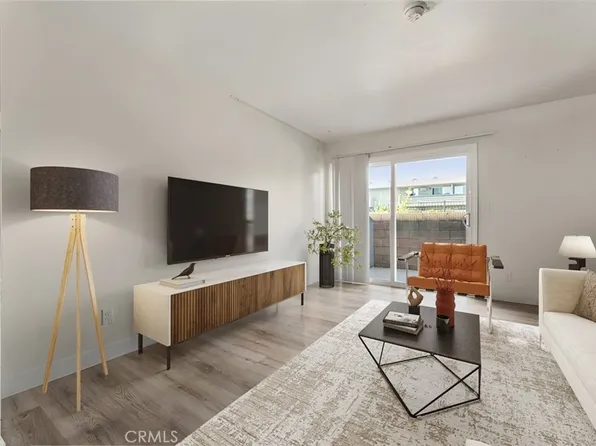 801 S Lyon St APT A105, Santa Ana, CA 92705