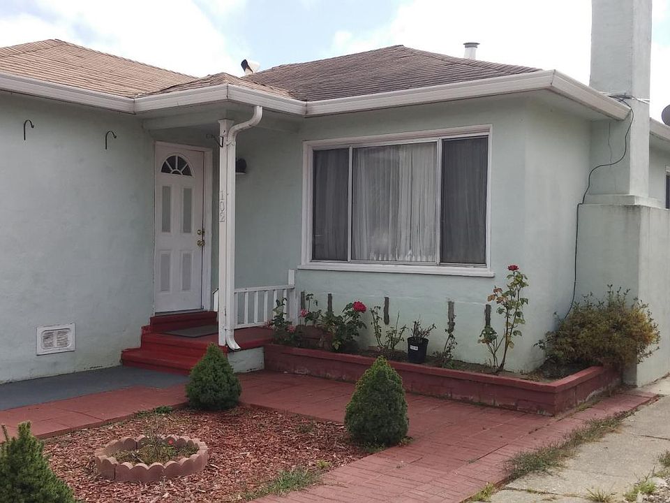 1st image of 102 W Orange Ave