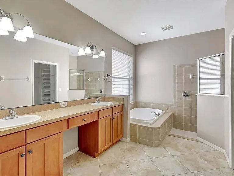 8209 Water Tower Dr — Photo 8