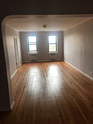 Rented by Realty 2000 Associates Ltd