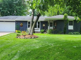 1121 Bel Aire Dr, Plover, WI 54467