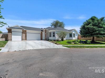827 Muirfield Ln, Nampa, ID, 83686