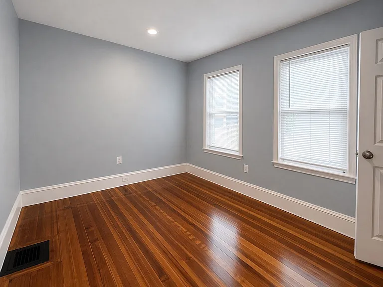 9 Nightingale St #2 — Photo 8