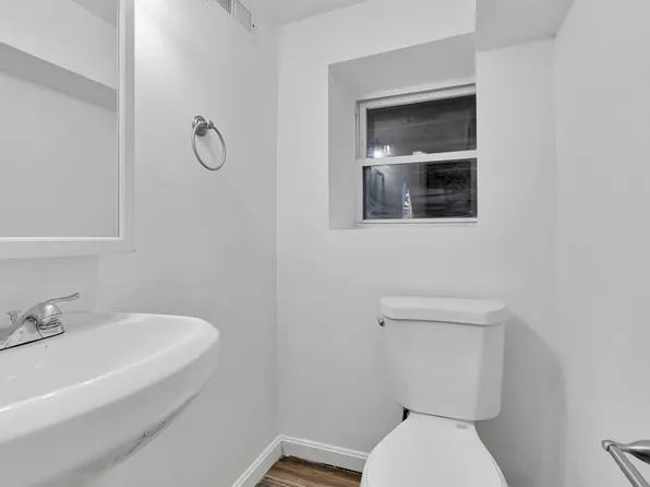 430 E 28th St, Baltimore, MD 21218