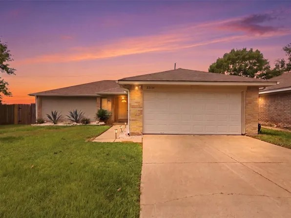 22134 Pearl Lake Dr, Katy, TX 77449