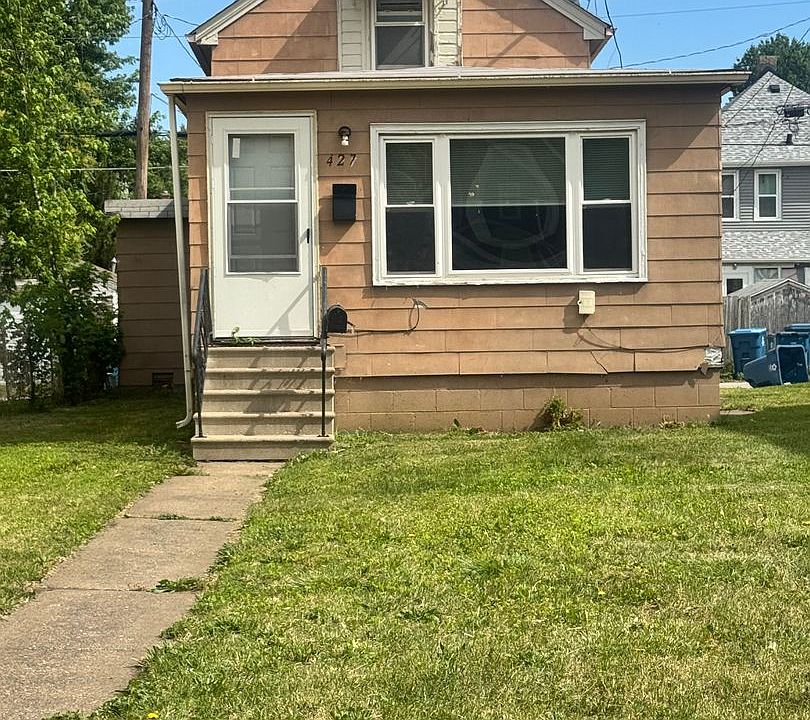 1st image of 427 17th Ave