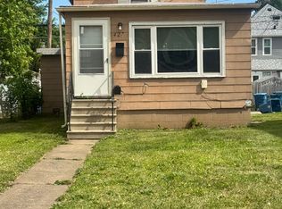 427 17th Ave, East Moline, IL 61244