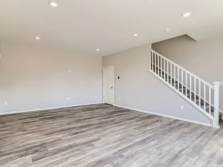 6302 N Fulton St — Photo 11