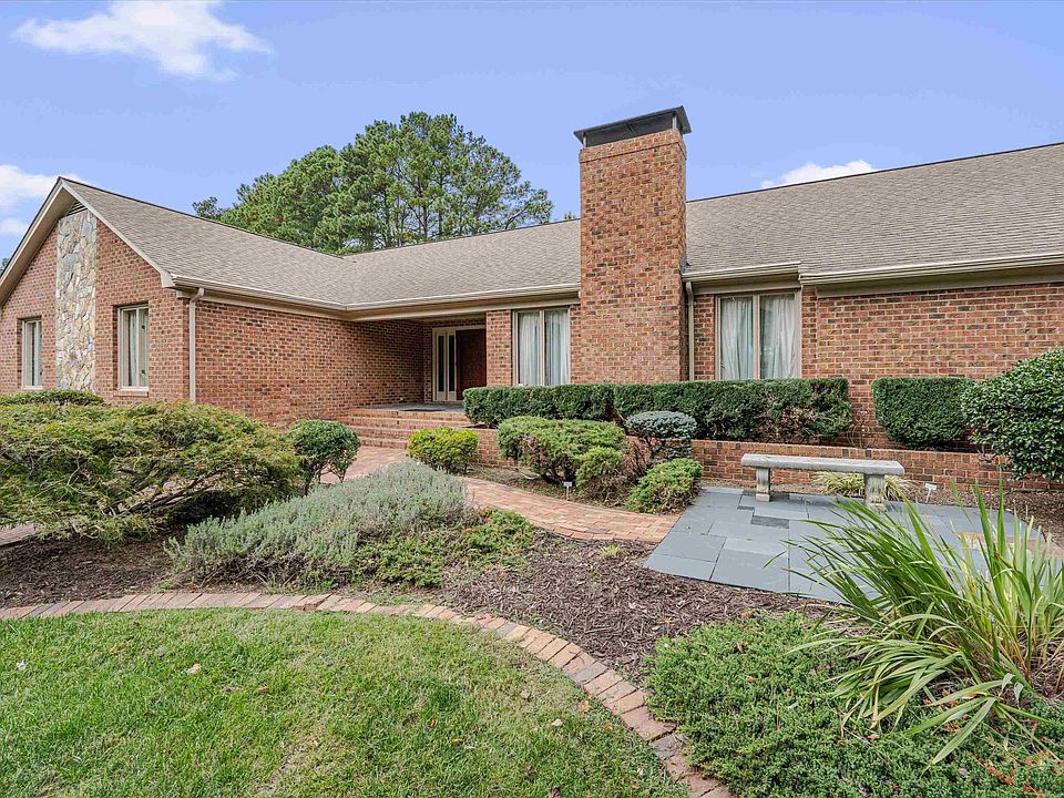 1st image of 3212 Stoneybrook Dr