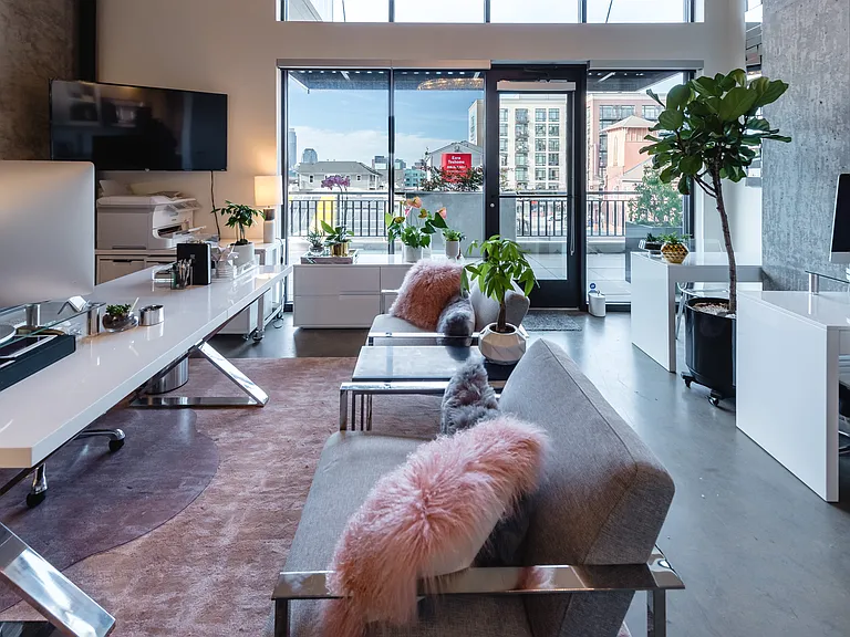 Broadcast Apartments — Photo 77