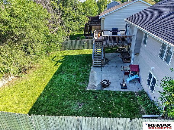 3rd image of 1601 SW 25th St