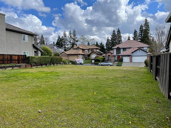 4th image of 2677 Stockwood Dr