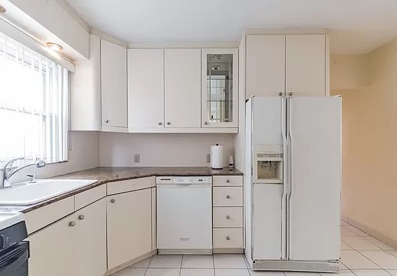 3rd image of 148-27 85th Ave