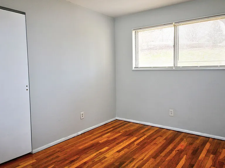 105 Clearview Dr — Photo 7