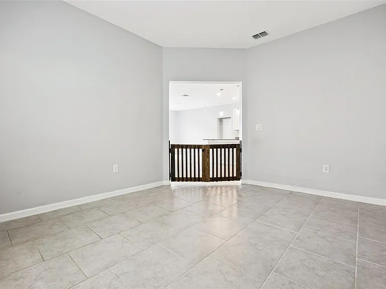 781 Taurus Ln — Photo 4