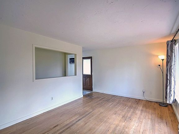 2nd image of 6212 N Greenwood Blvd