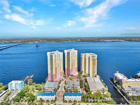 2745 1st St APT 2204, Fort Myers, FL 33916