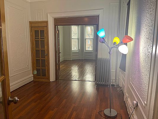 5th image of 780 Dawson St #1