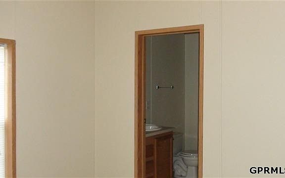 3rd image of 3855 Grant St