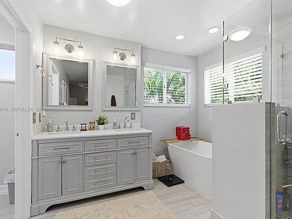 5th image of 14640 SW 176th Ter