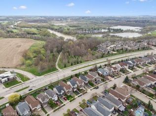 751 Grand Banks Dr, Waterloo, ON N2K4N2