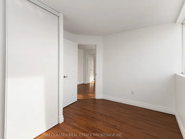 675 Richmond St #904 — Photo 20