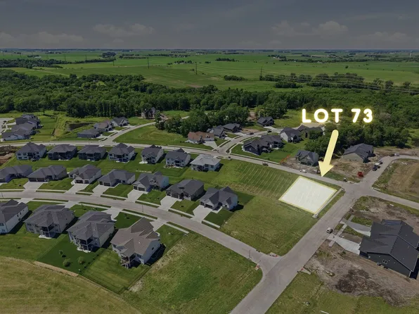 17204 Springbrook Trl, Waukee, IA 50263