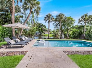 841 107th AVE N, NAPLES, FL 34108