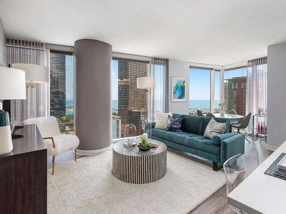 1st image of 547 N McClurg Ct #2111