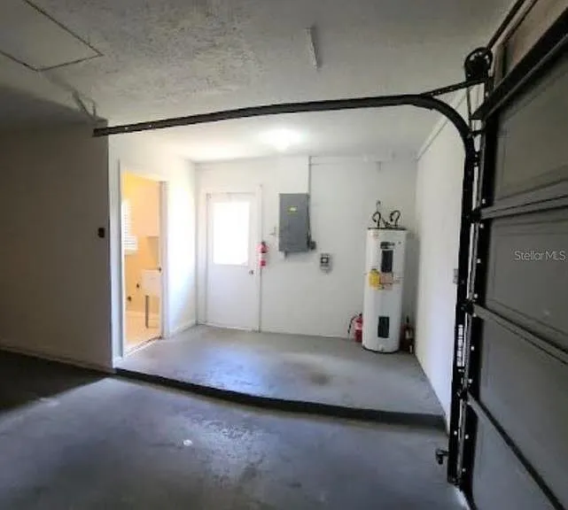 8005 Beltrees Ct — Photo 42