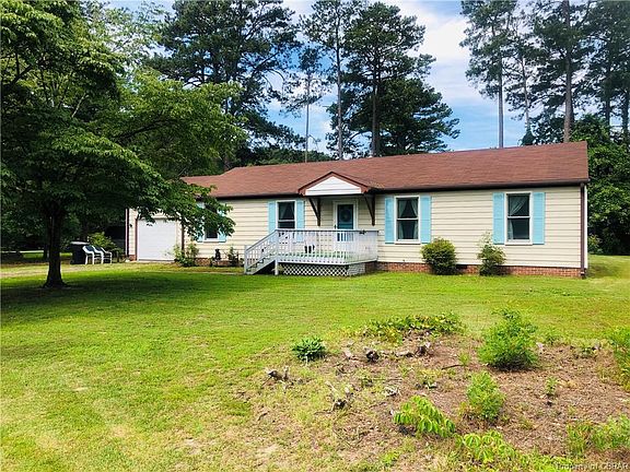 3rd image of 1952 Pine Cone Ln