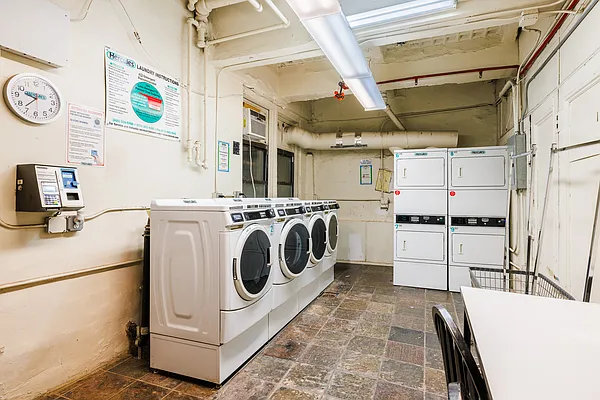 Rented by MNS | media 5